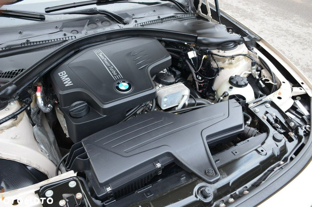 BMW Seria 3 - 18