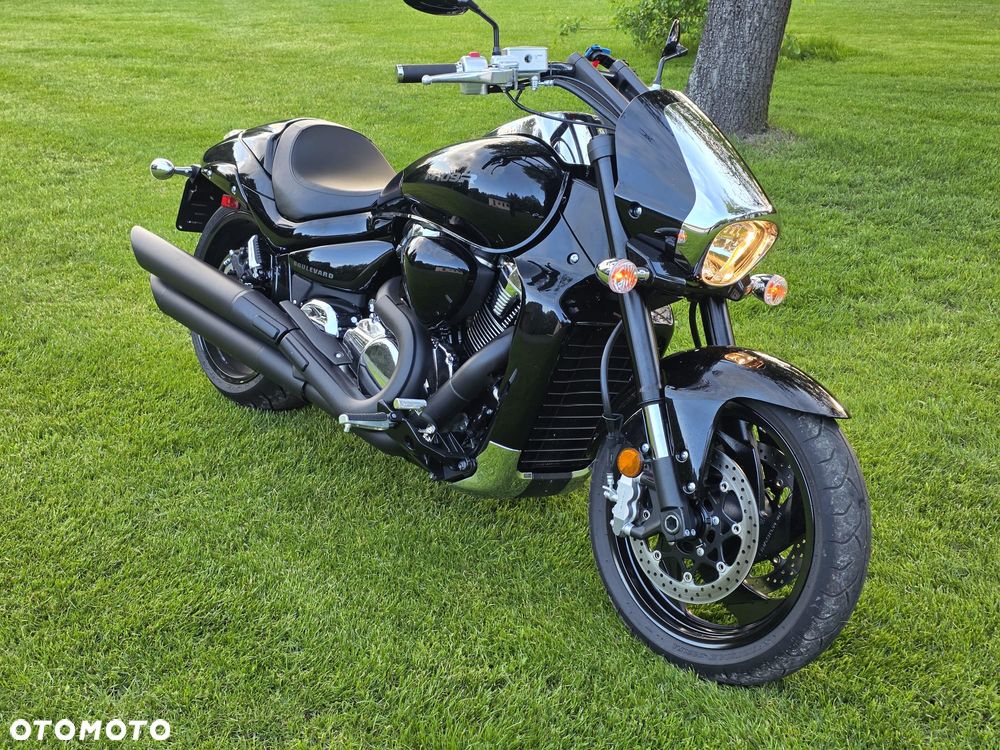 Suzuki Boulevard - 26