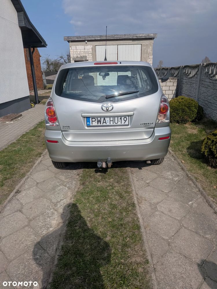 Toyota Corolla Verso 2.0 D-4D Sol 7os - 2