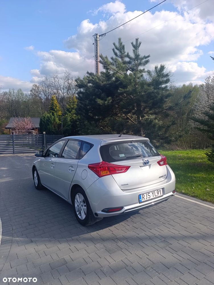 Toyota Auris 1.33 VVT-i Business Edition - 2