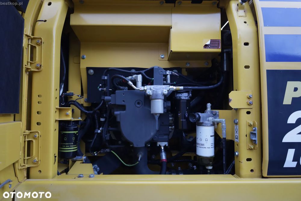 Komatsu PC210LC-11 LONG REACH - 31