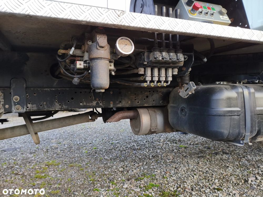 Nissan Cabstar NT400 35.13 - 18