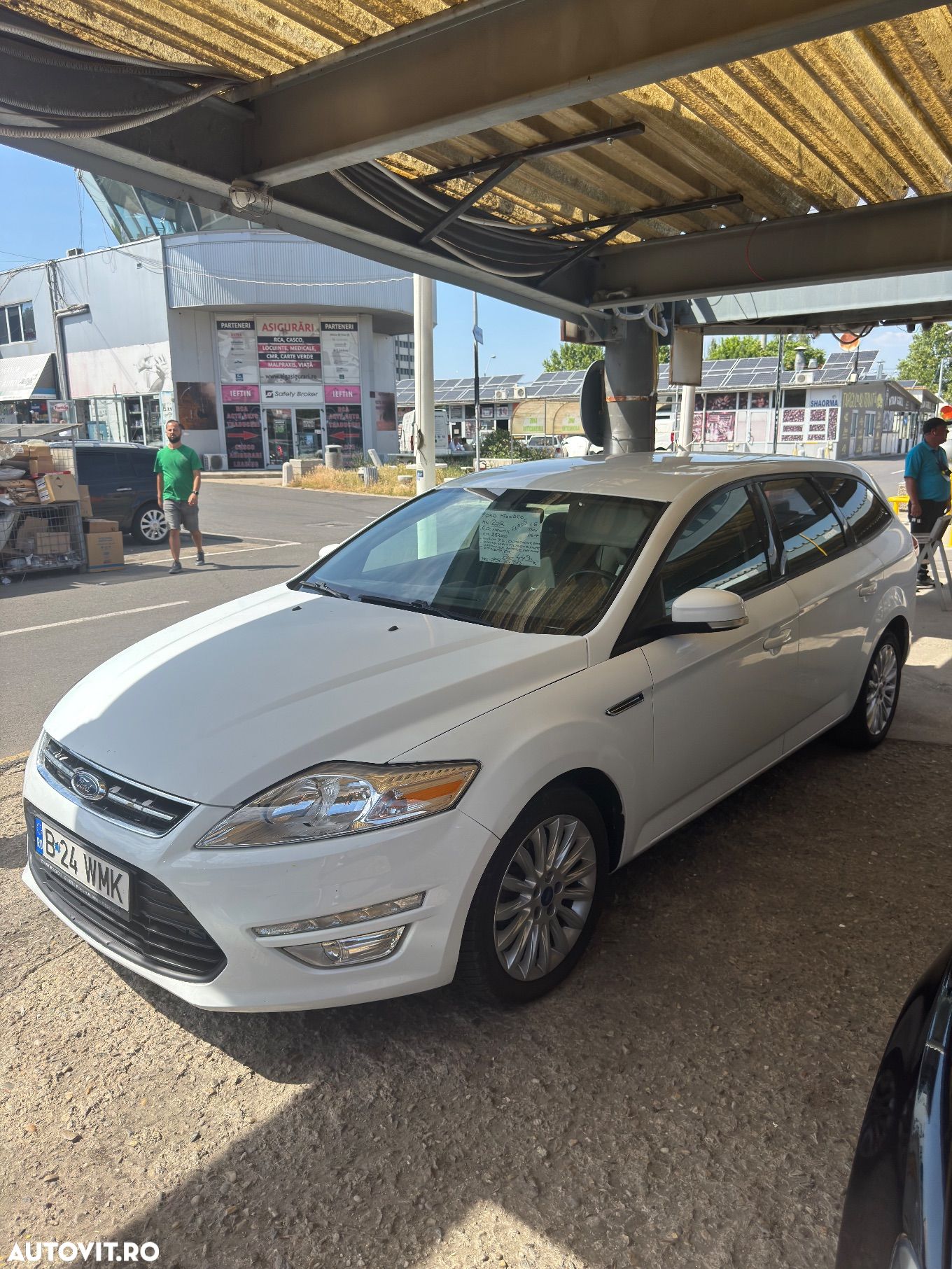 Ford Mondeo 1.6 TDCi Ambiente - 1