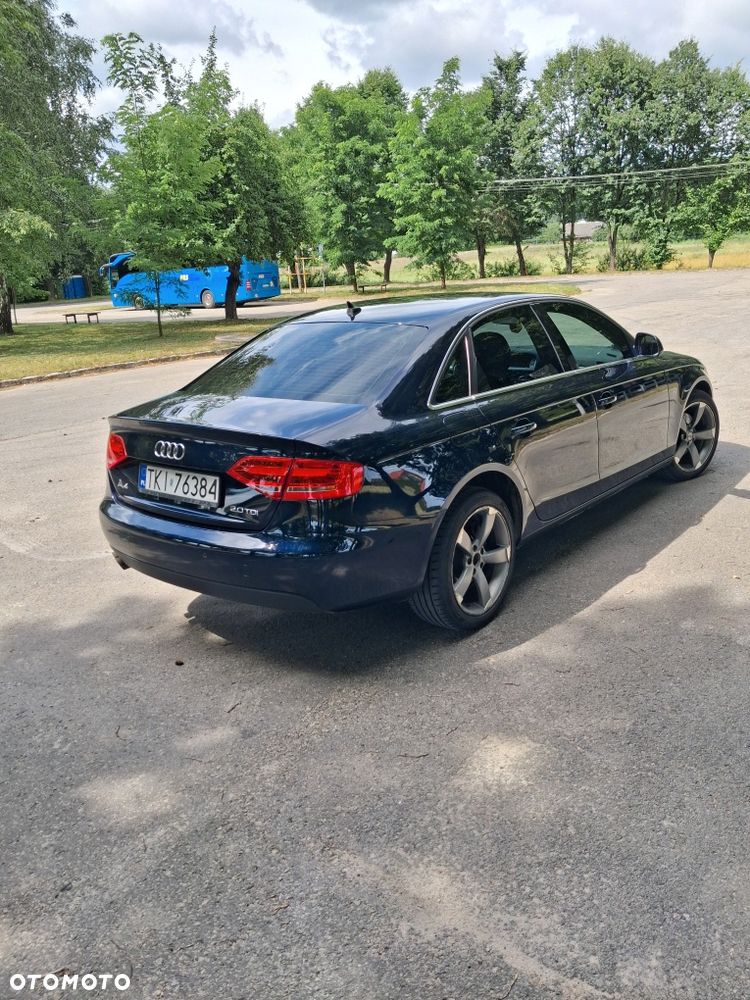Audi A4 Limousine - 2