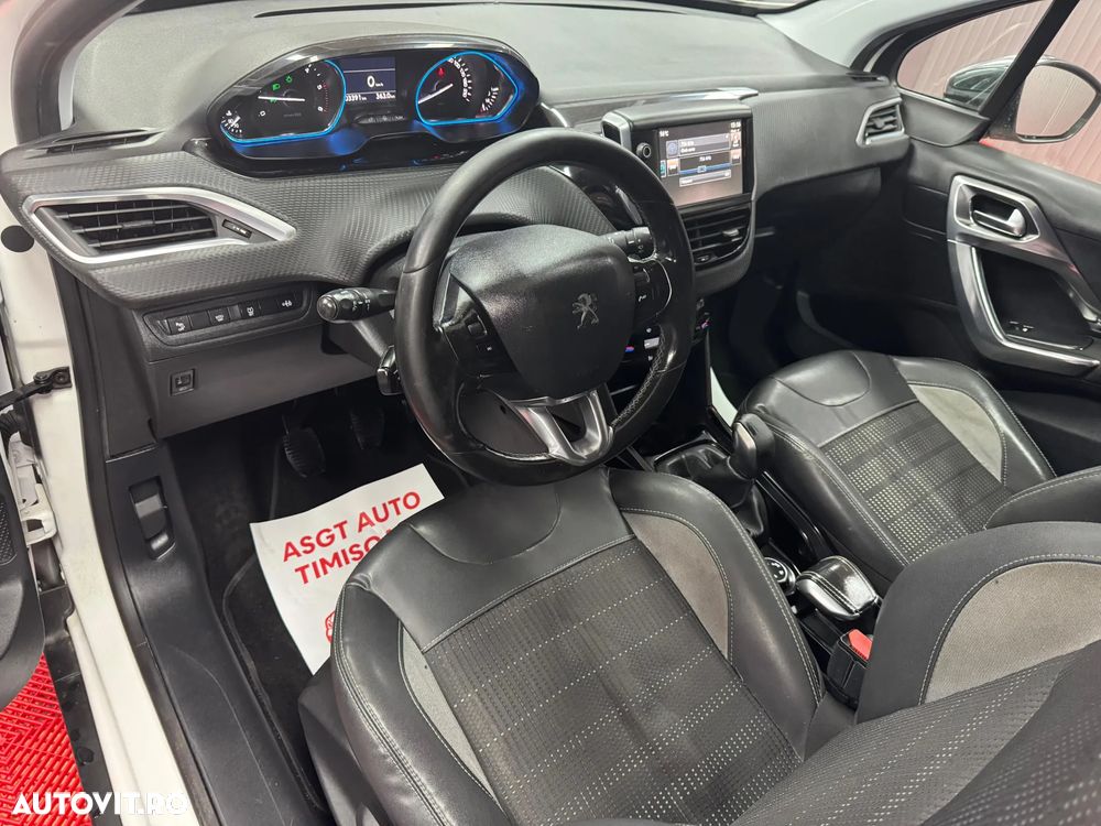Peugeot 2008 - 9