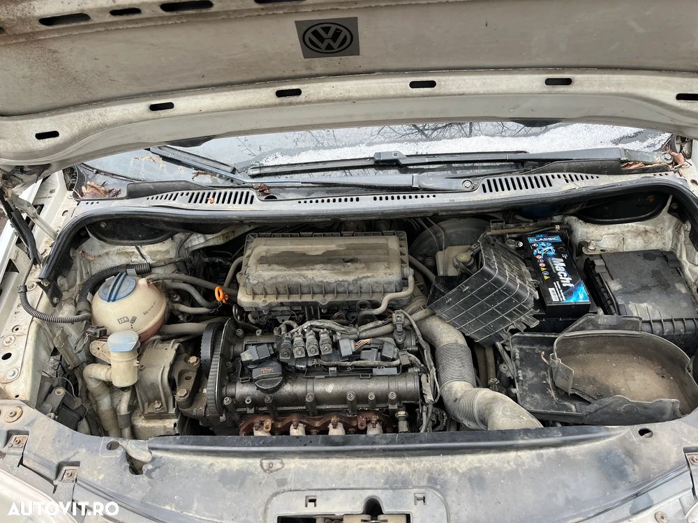 Dezmembrez VW Volkswagen Caddy 2010 alb 1,4 benzina BUD - 13