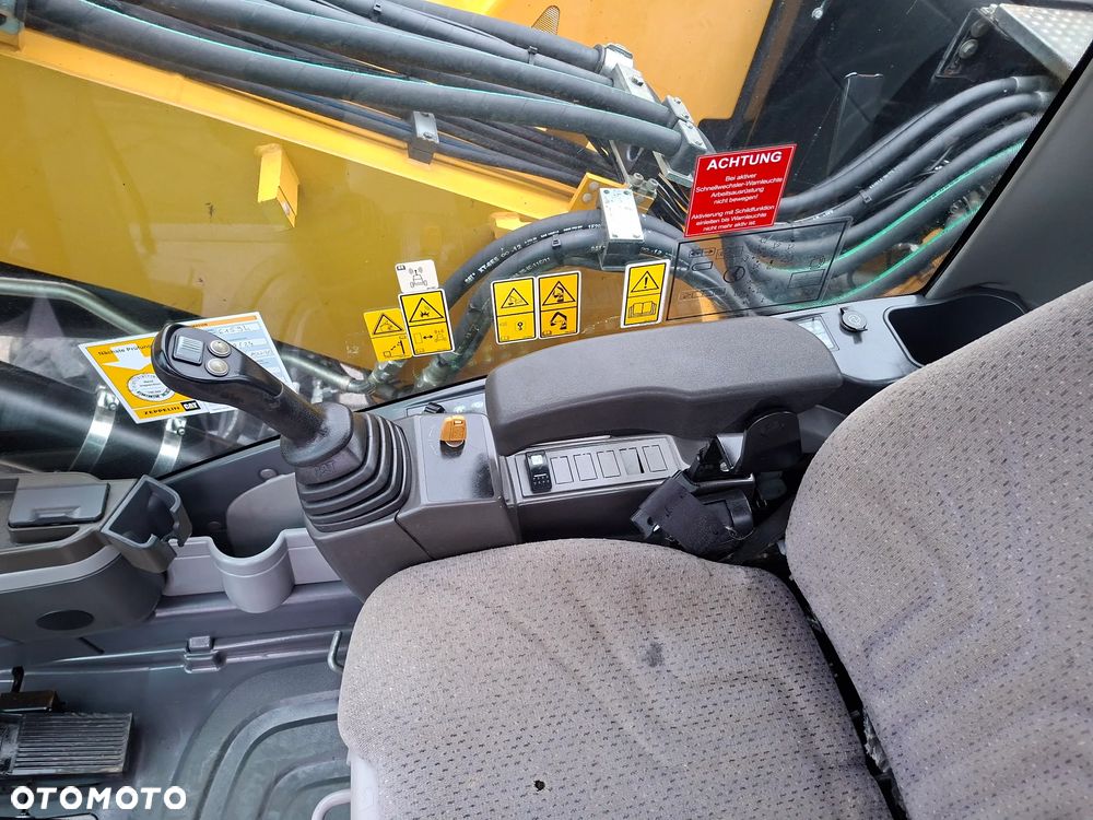 Caterpillar CAT M 313 D - 29