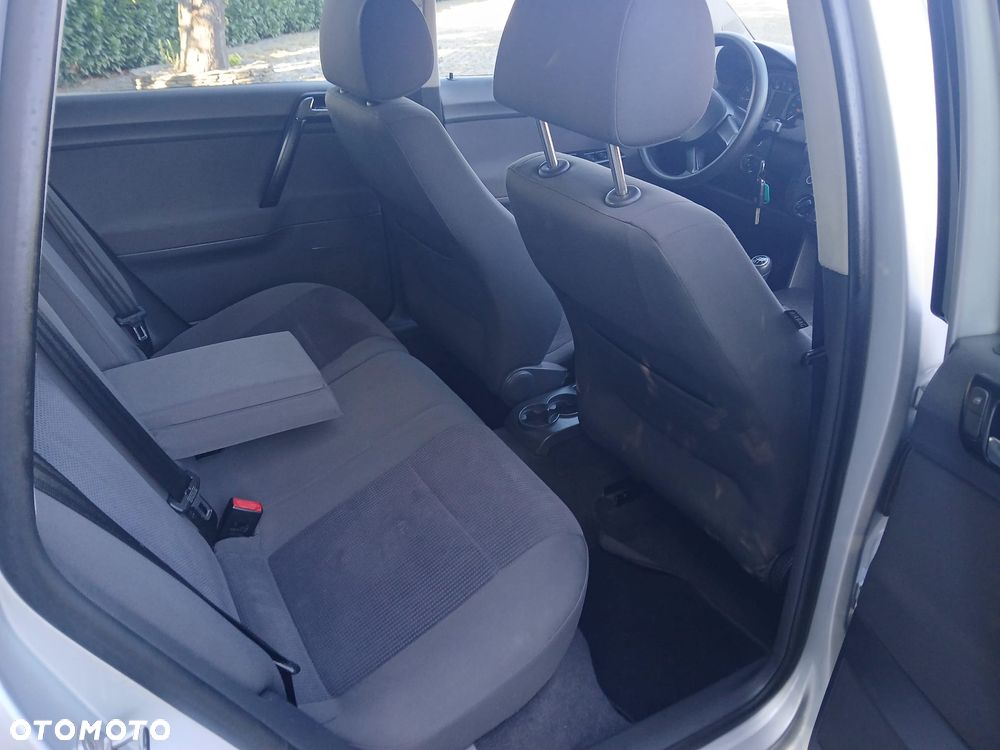 Volkswagen Polo - 19