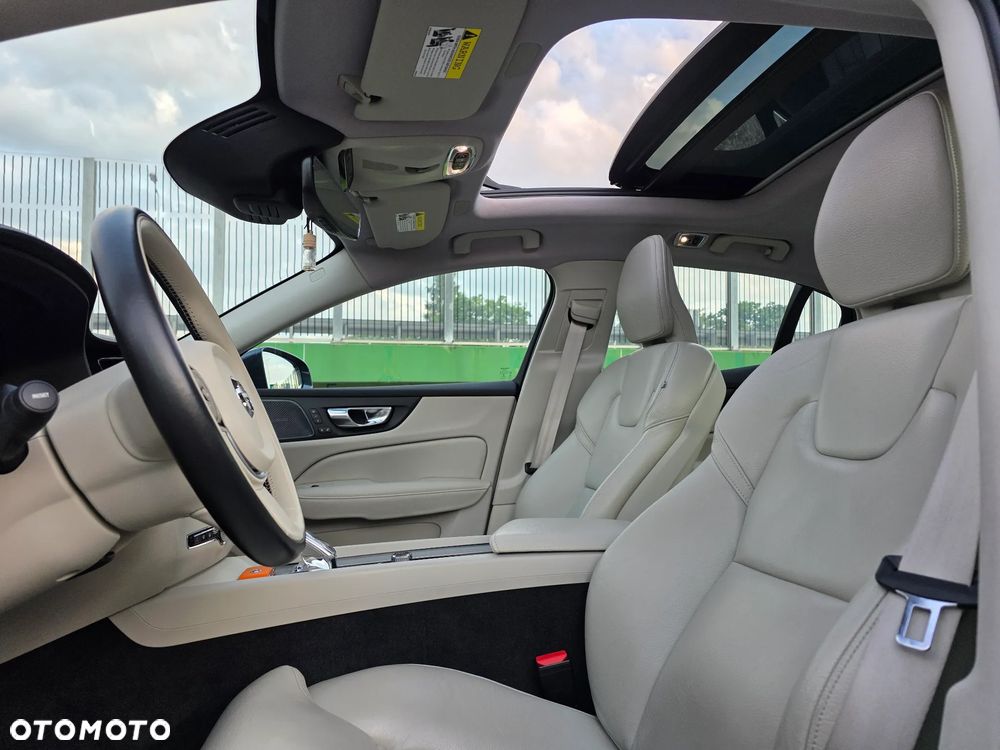 Volvo S60 B5 B AWD Inscription - 33