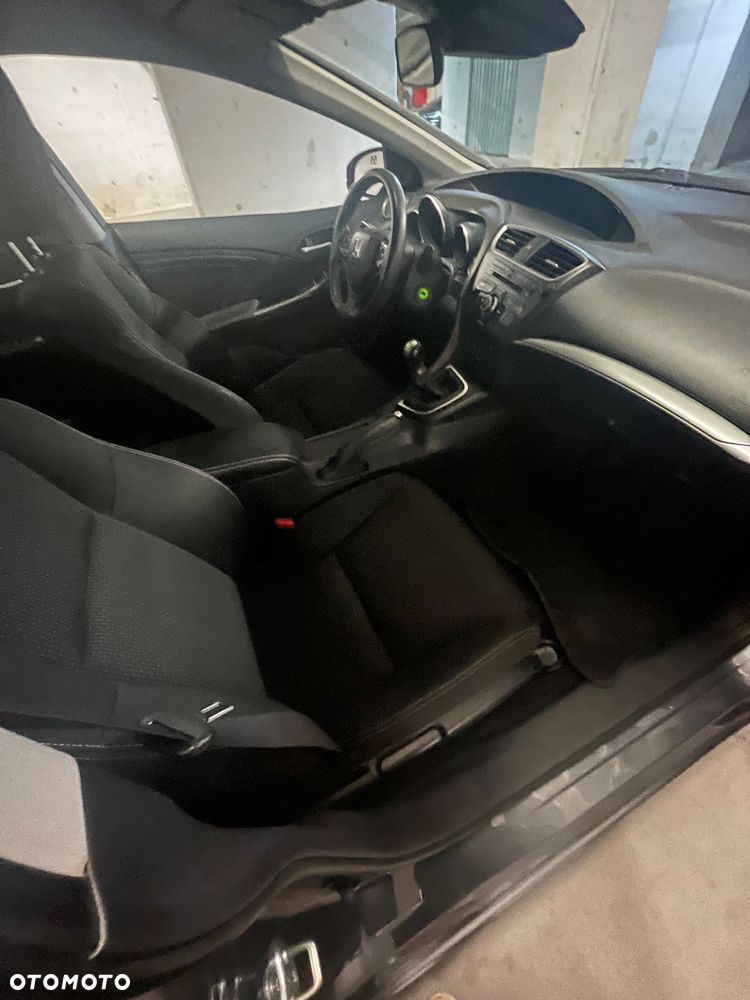 Honda Civic 1.8 Comfort - 24