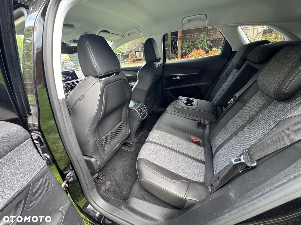 Peugeot 3008 1.2 PureTech Allure - 9