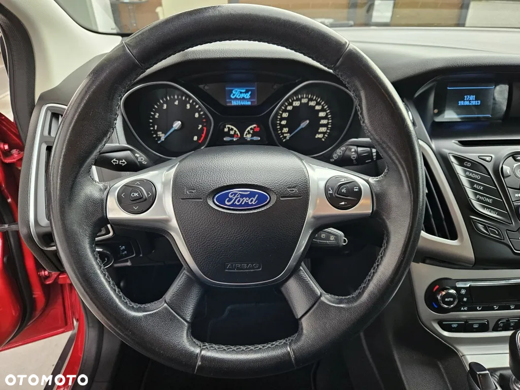 Ford Focus 1.6 EcoBoost Edition - 12