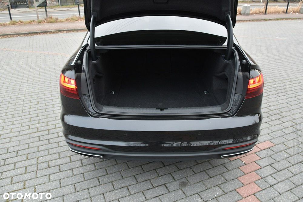 Audi A4 Limousine - 29