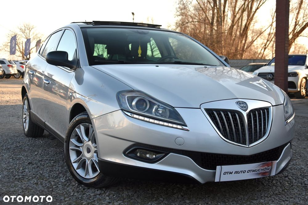 Lancia Delta 1.6 MultiJet 16v Gold - 25