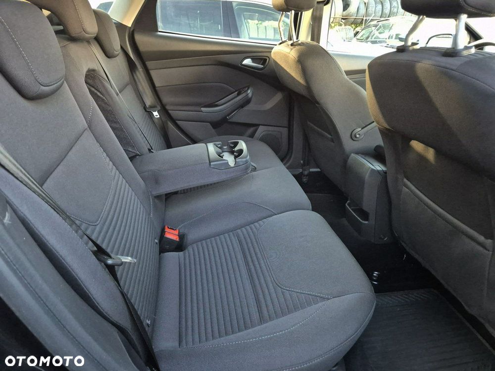 Ford Focus 1.5 EcoBoost Start-Stopp-System TITANIUM - 14
