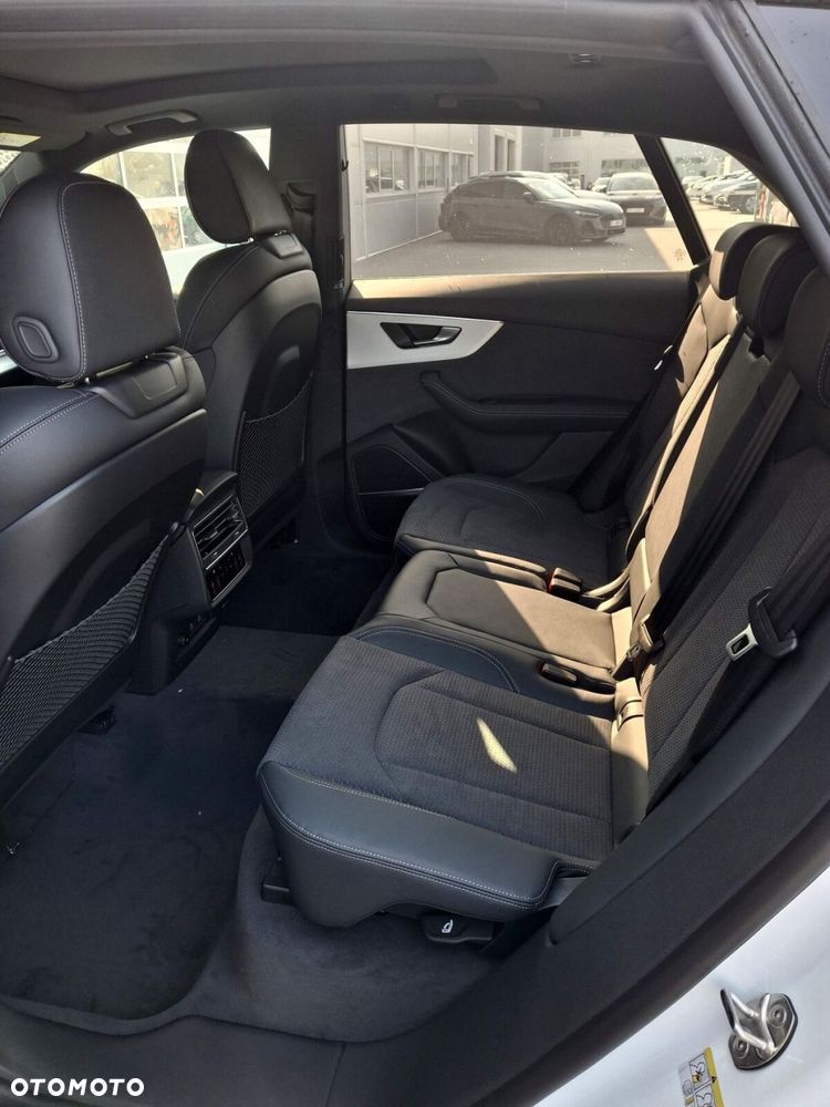 Audi Q8 - 15