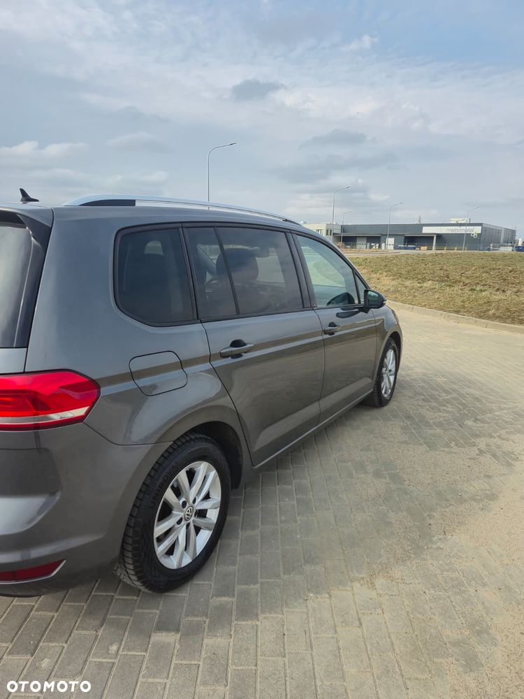 Volkswagen Touran 2.0 TDI SCR (BlueMotion Technology) DSG Comfortline - 10