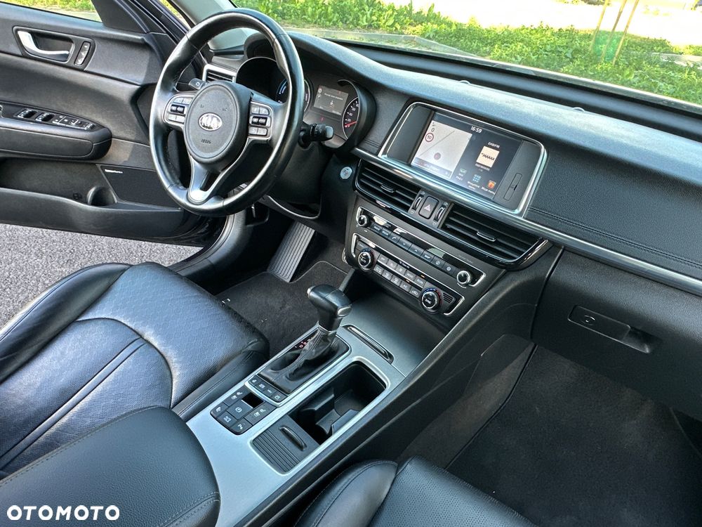 Kia Optima Plug-in Hybrid - 28