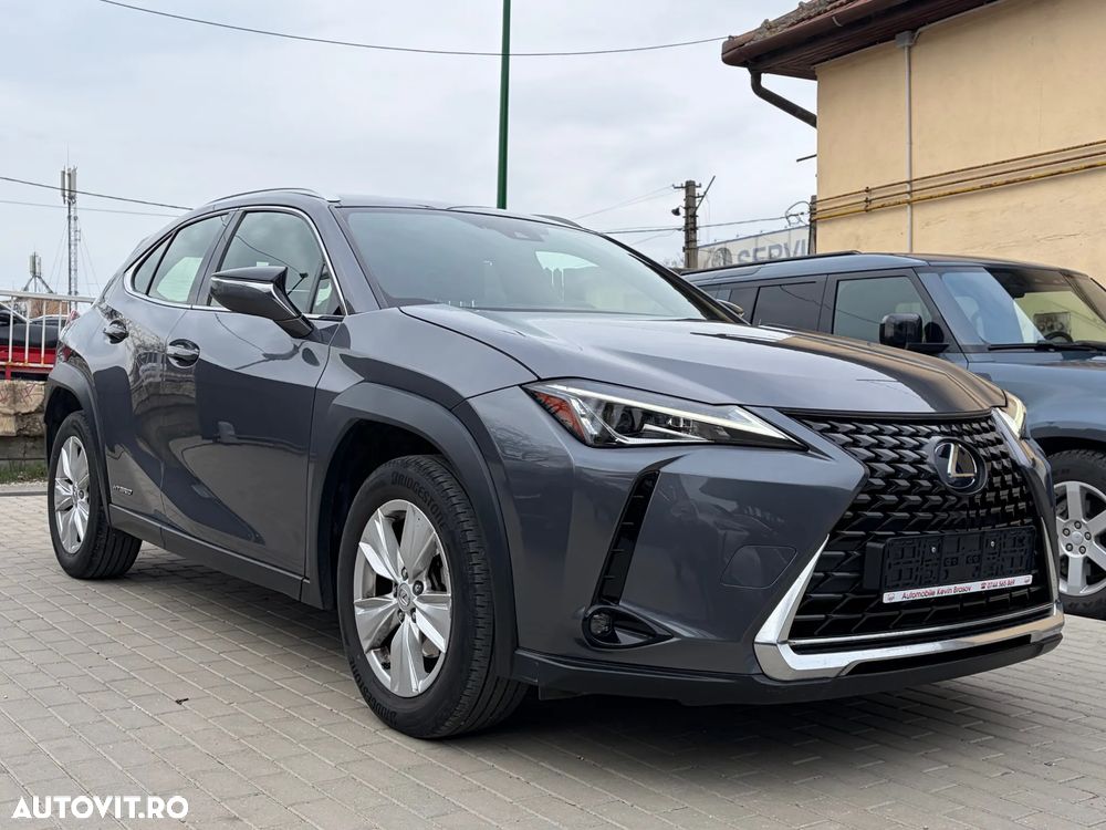 Lexus UX 250h Business Edition - 26