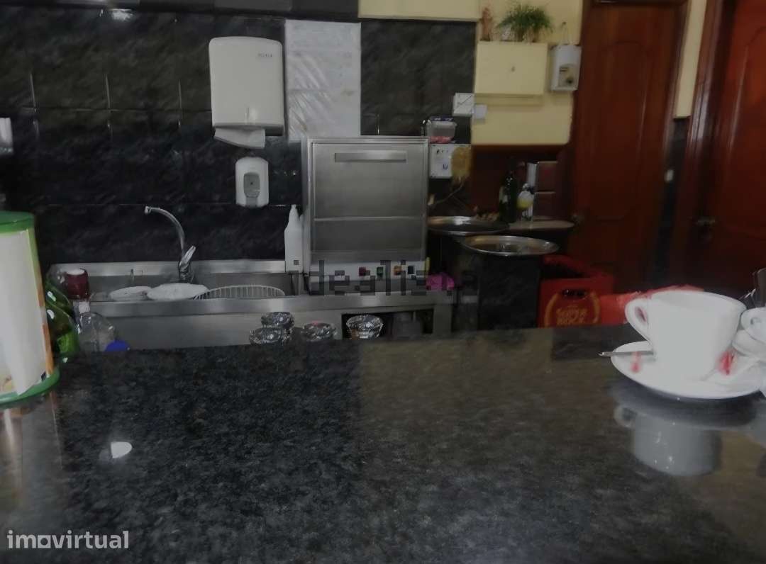 Trespasse de cafetaria - Oliveira do Douro - Grande imagem: 5/24