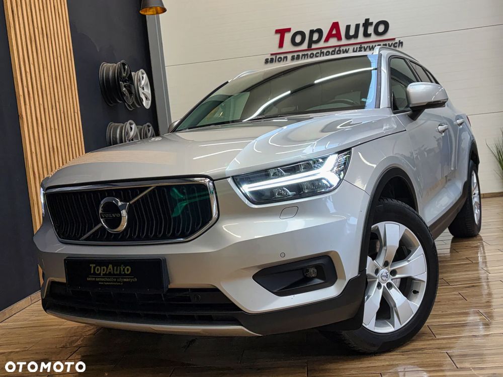 Volvo XC 40 D4 SCR AWD Momentum - 1