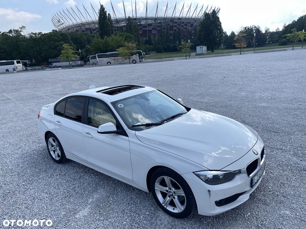 BMW Seria 3 328i xDrive - 3