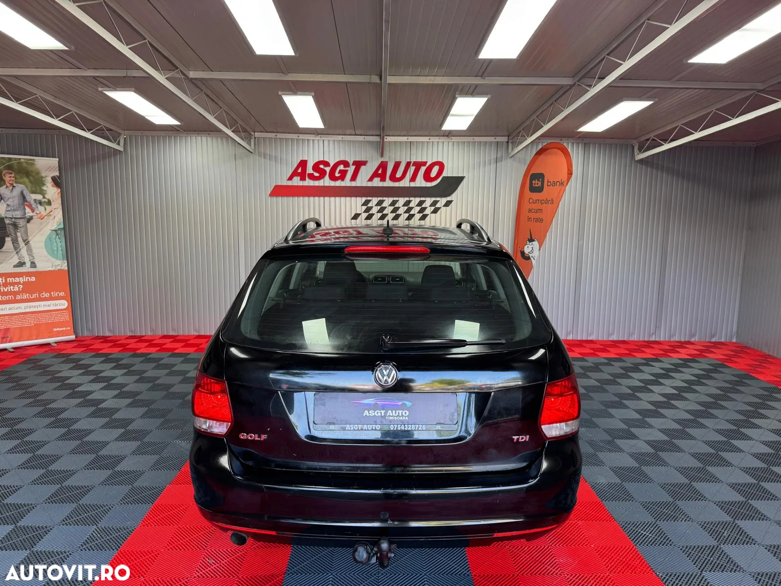 Volkswagen Golf - 6
