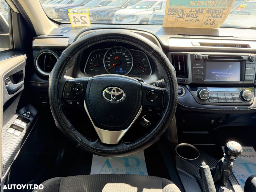 Toyota RAV4 2.0 D-4D 2WD Comfort - 10
