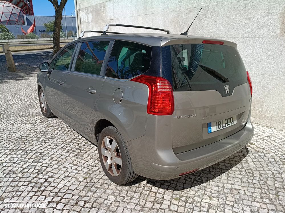 Peugeot 5008 1.6 HDi 7L Allure - 4