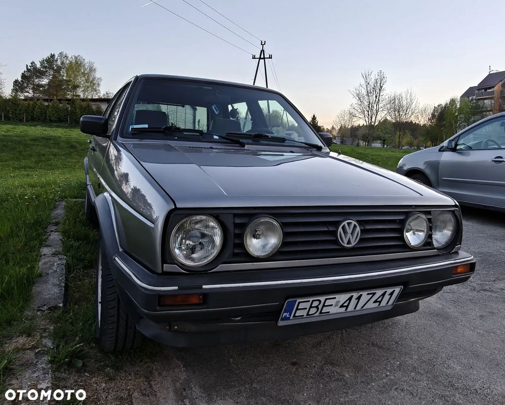 Volkswagen Golf - 6