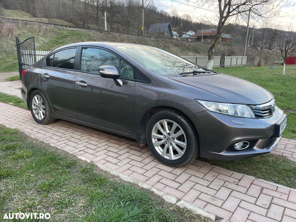 Honda Civic 1.8i-VTEC i-SHIFT Executive - 4