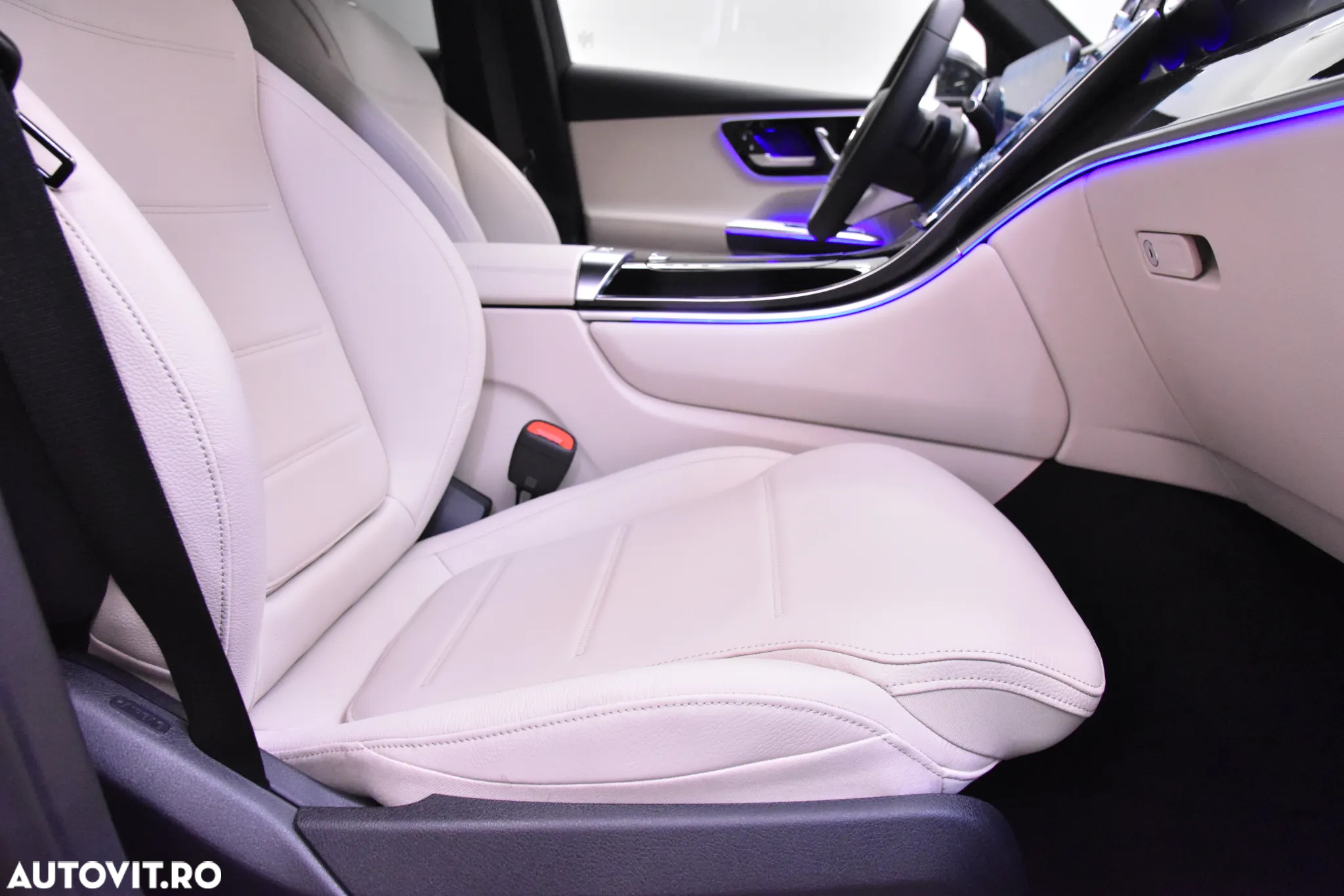 Mercedes-Benz GLC 300 e 4MATIC - 11