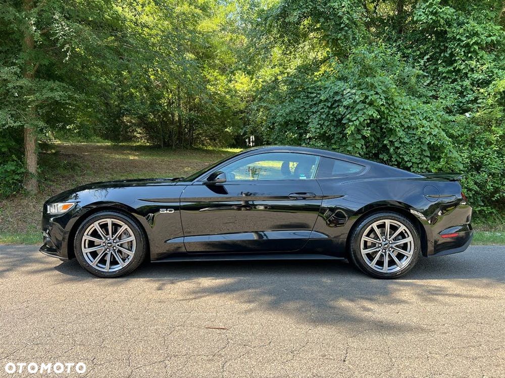 Ford Mustang - 2