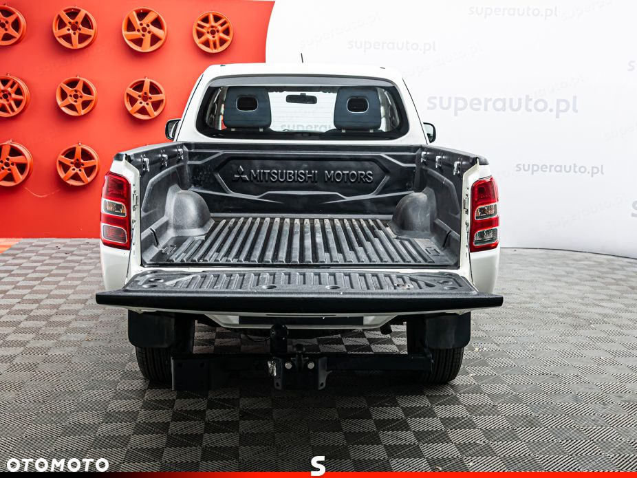 Mitsubishi L200 - 23