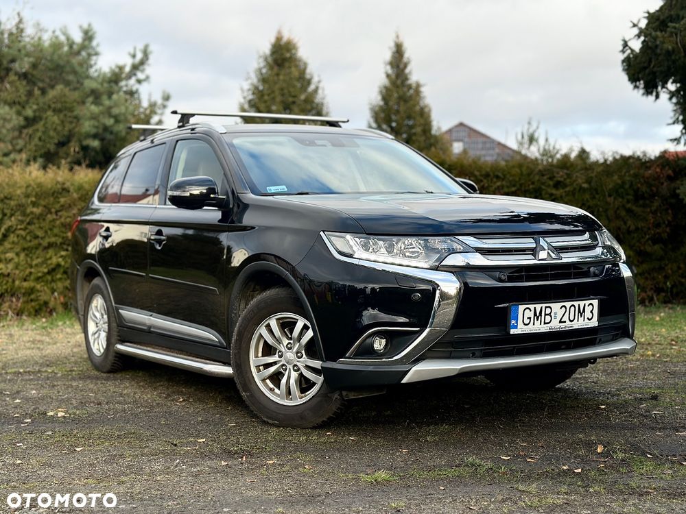 Mitsubishi Outlander 2.0 Instyle Navi 4WD CVT - 7