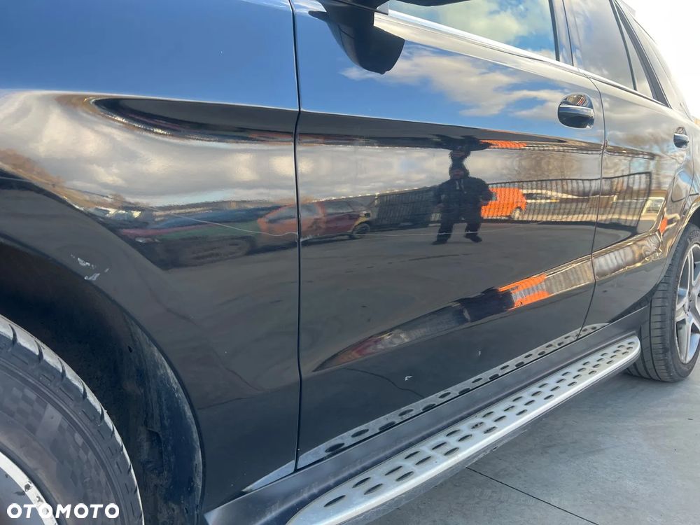 Mercedes-Benz GLE 350 d 4-Matic - 33