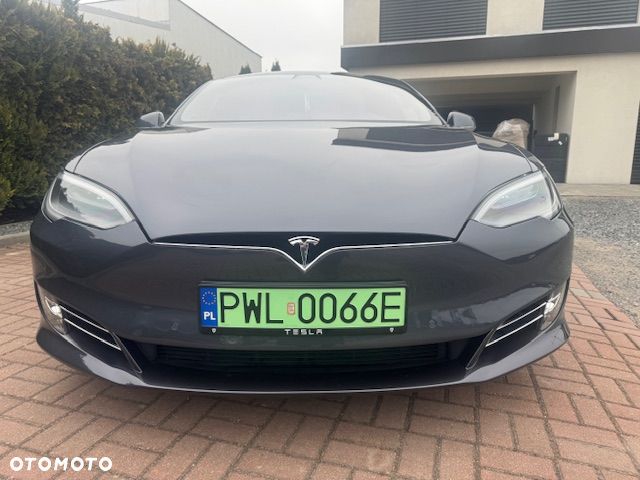 Tesla Model S Performance - 2