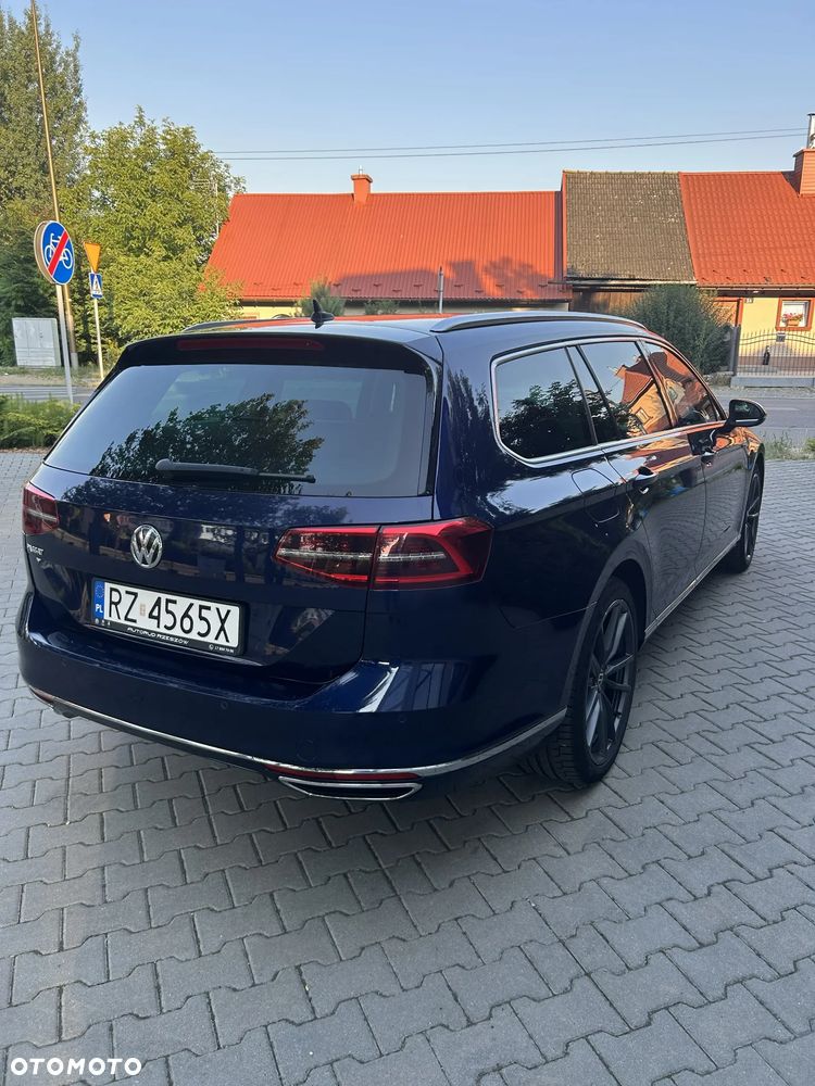Volkswagen Passat Variant 2.0 TDI SCR 4Motion DSG (BMT) Highline - 8