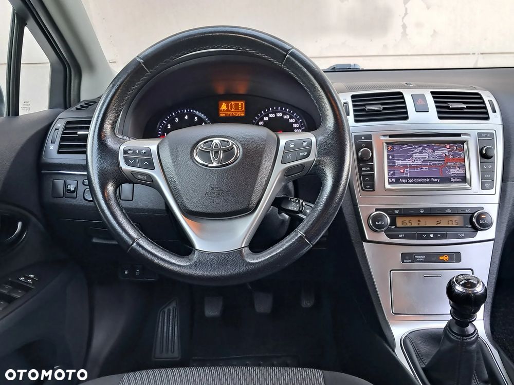 Toyota Avensis Combi 1.8 Life - 21