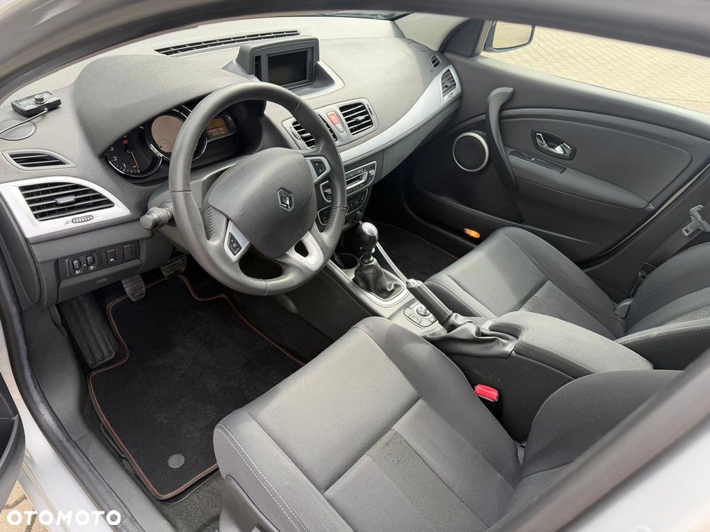 Renault Megane 1.9 dCi Bose Edition - 5
