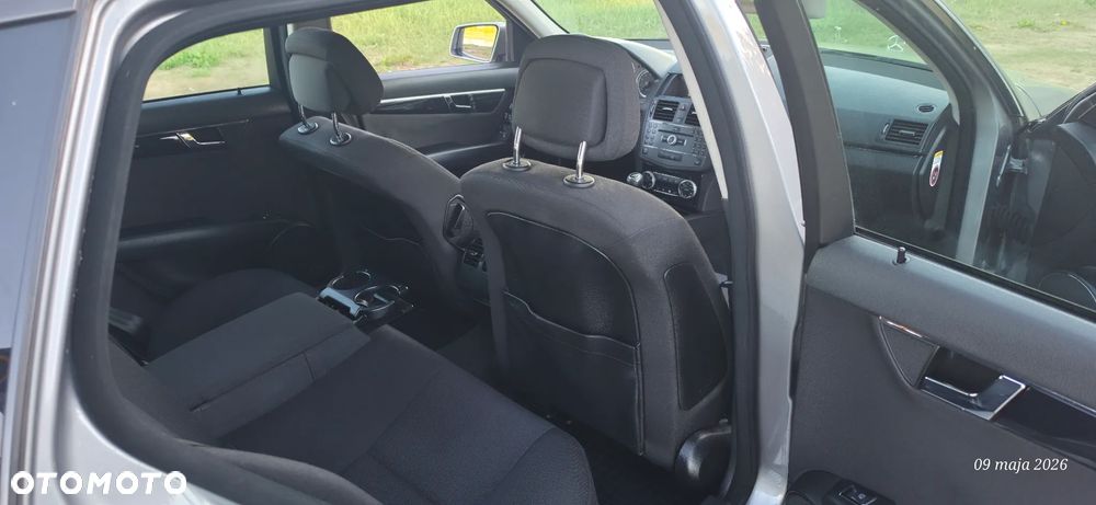 Mercedes-Benz Klasa C 180 Kompressor BlueEFFICIENCY Avantgarde - 10
