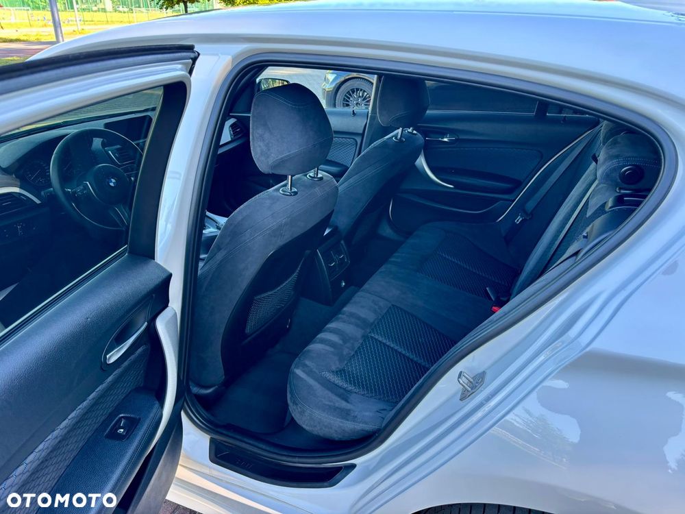 BMW Seria 1 120d M Sport - 32