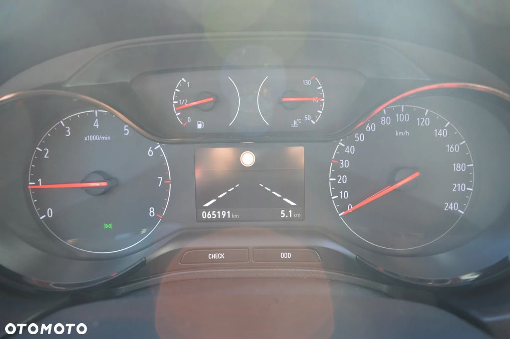 Opel Grandland X 1.2 T GPF Edition S&S - 28