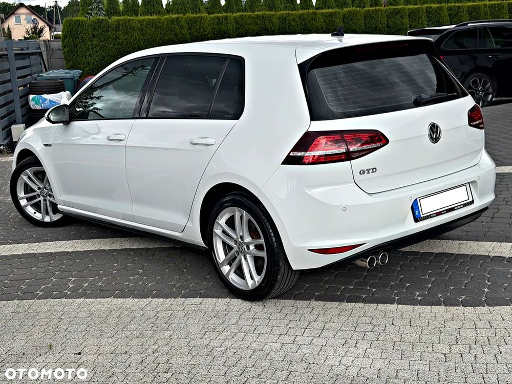 Volkswagen Golf GTD (BlueMotion Technology) - 16