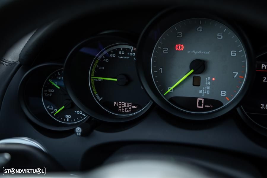 Porsche Cayenne S E-Hybrid - 30