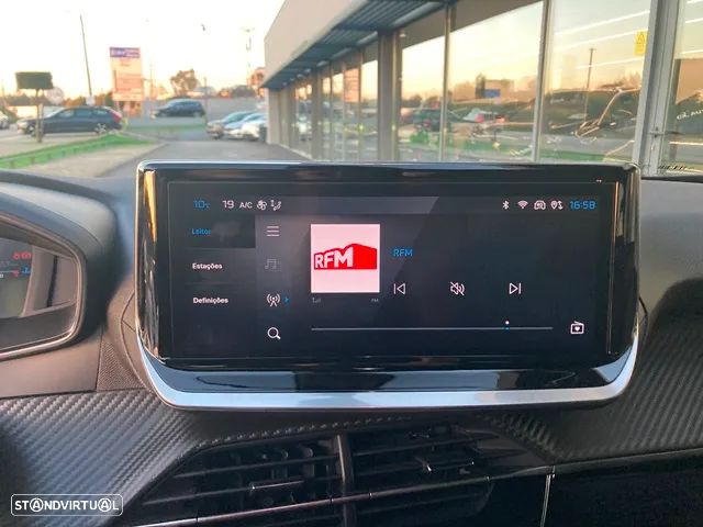 Peugeot 2008 1.2 PureTech Allure - 18