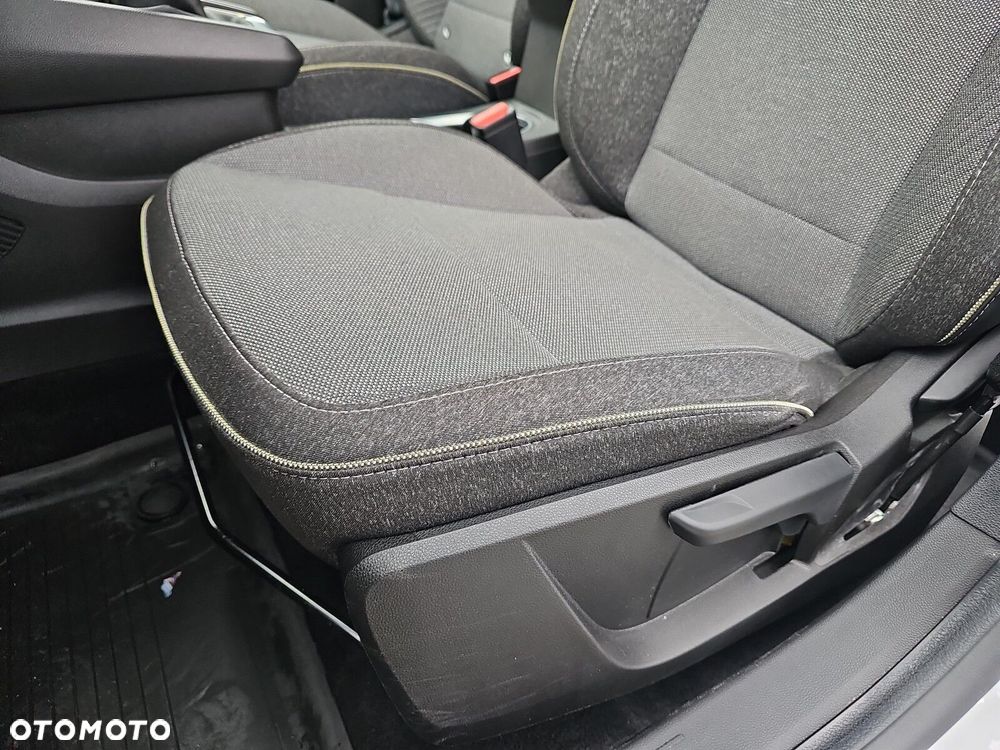 Renault Captur - 24
