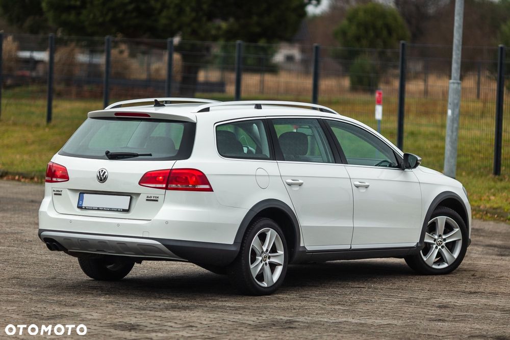 Volkswagen Passat 2.0 TDI DPF 4Mot Comfortline - 13