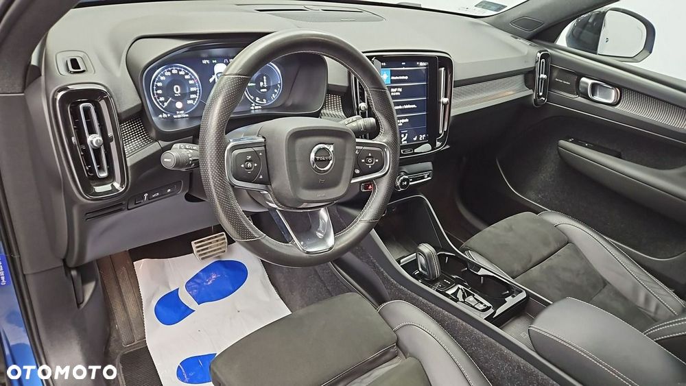 Volvo XC 40 T5 Plug-In Hybrid R-Design - 9
