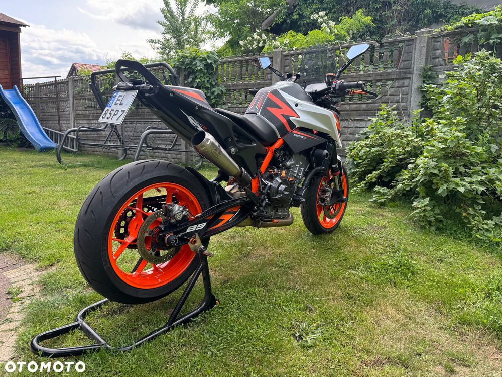 KTM DUKE 890 - 4